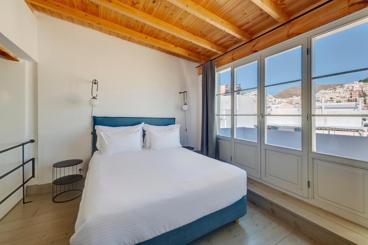 The Ten Syros แอร์มูโปลี ภายนอก รูปภาพ